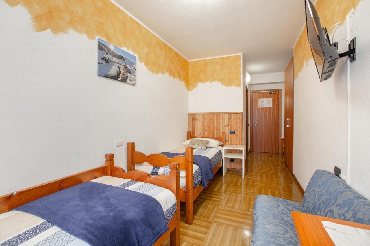 Hotel Biancospino Lanzada Exteriér fotografie