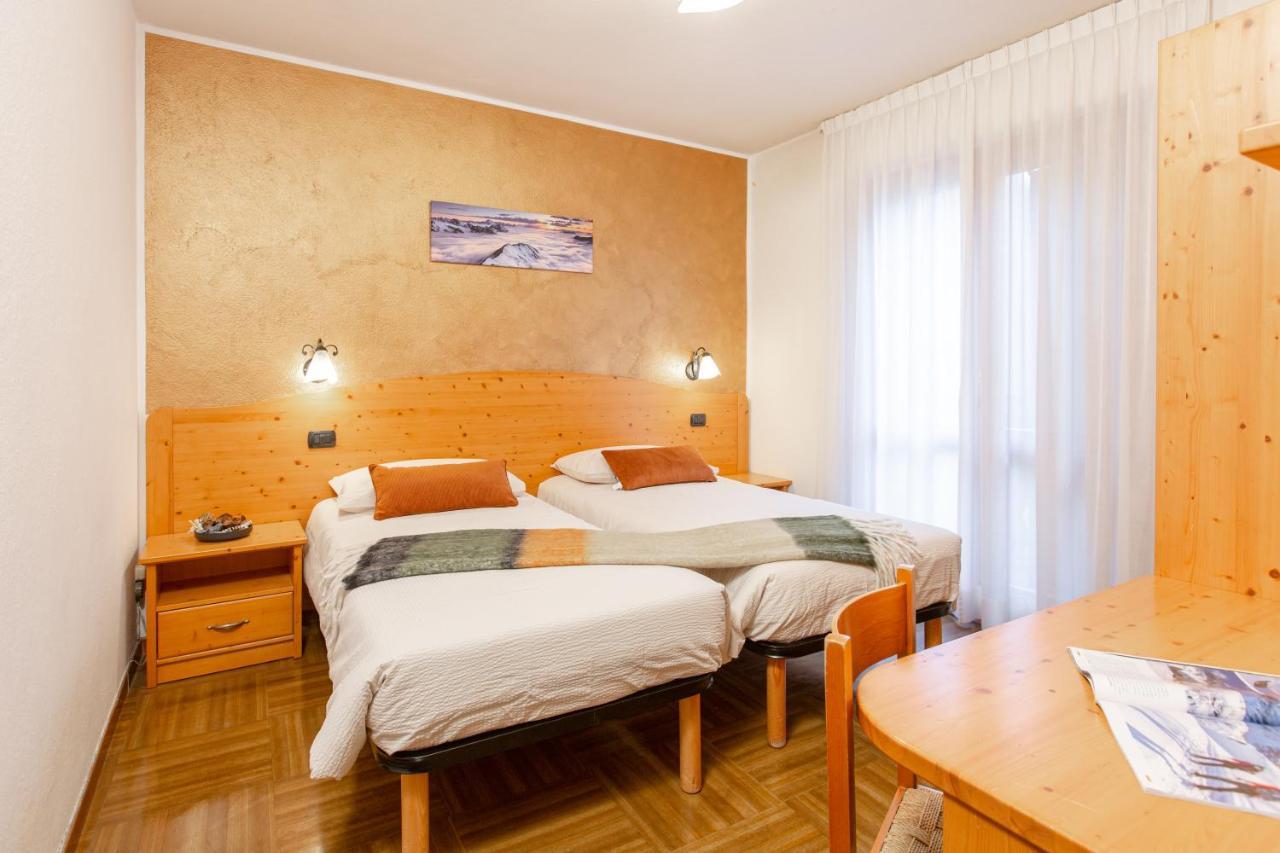 Hotel Biancospino Lanzada Exteriér fotografie